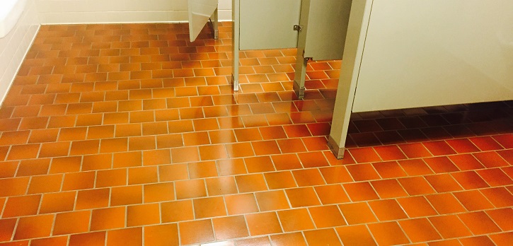 Bathroom Tile Cleaning